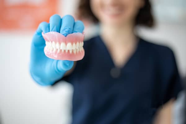 Invisalign is an increasingly popular orthodontic treatment– and with good reason! Invisalign allows wearers to straighten teeth discreetly and conveniently, with much fewer trips to the orthodontist.